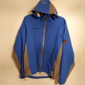 Mammut jacket size Medium dry tech